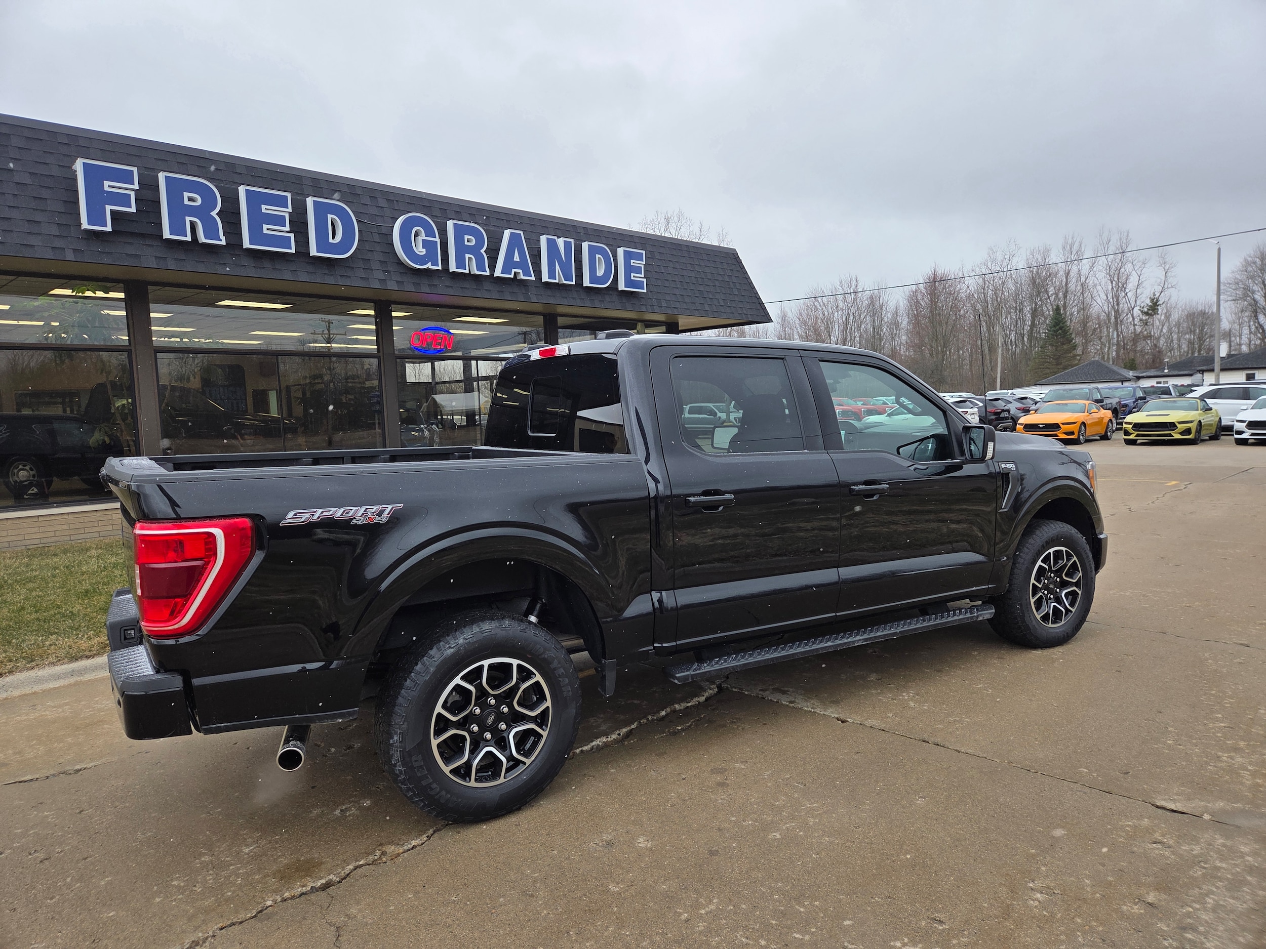 2022 Ford F-150 Truck SuperCrew Cab 