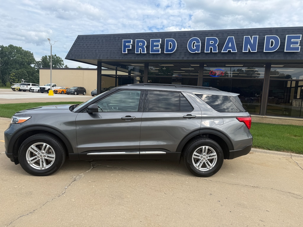 Used 2024 Ford Explorer XLT SUV