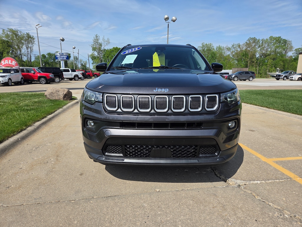 Used 2022 Jeep Compass Latitude Lux SUV
