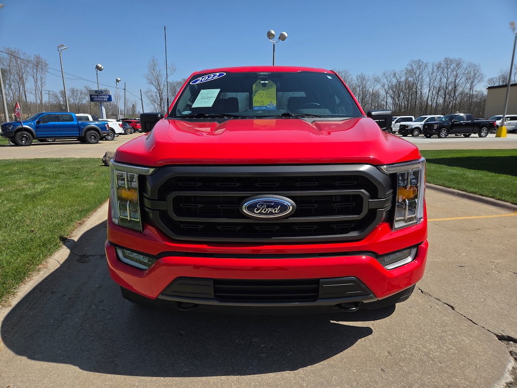 Used 2022 Ford F-150 XLT Truck SuperCrew Cab