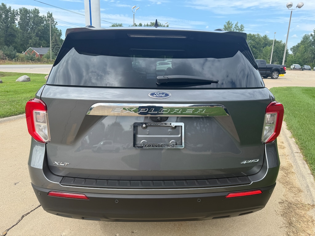 Used 2024 Ford Explorer XLT SUV