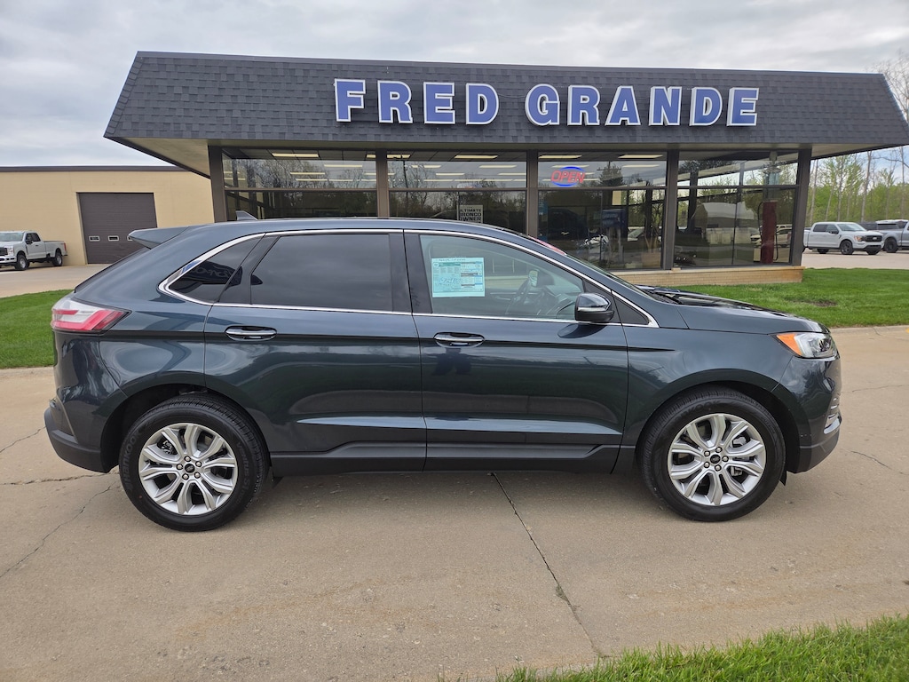 Used 2023 Ford Edge Titanium SUV