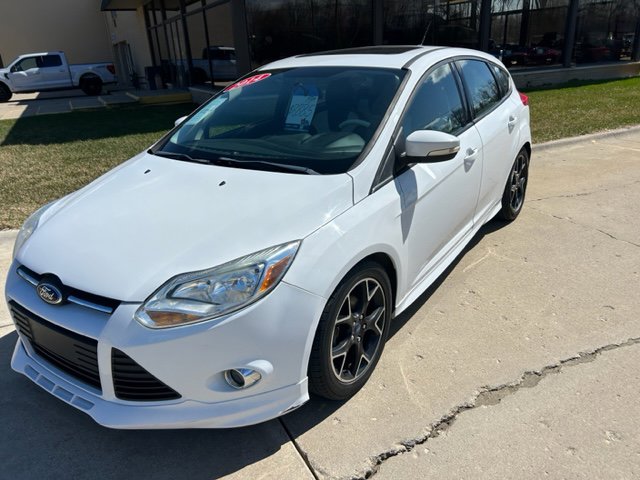 Used 2014 Ford Focus SE with VIN 1FADP3K20EL253537 for sale in Casco, MI