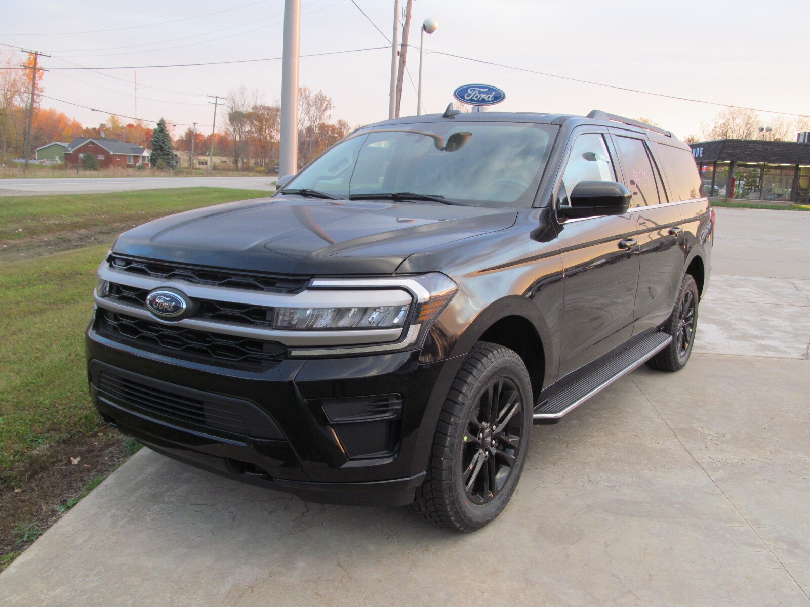 2022 Ford Expedition Max XLT 4x4 
