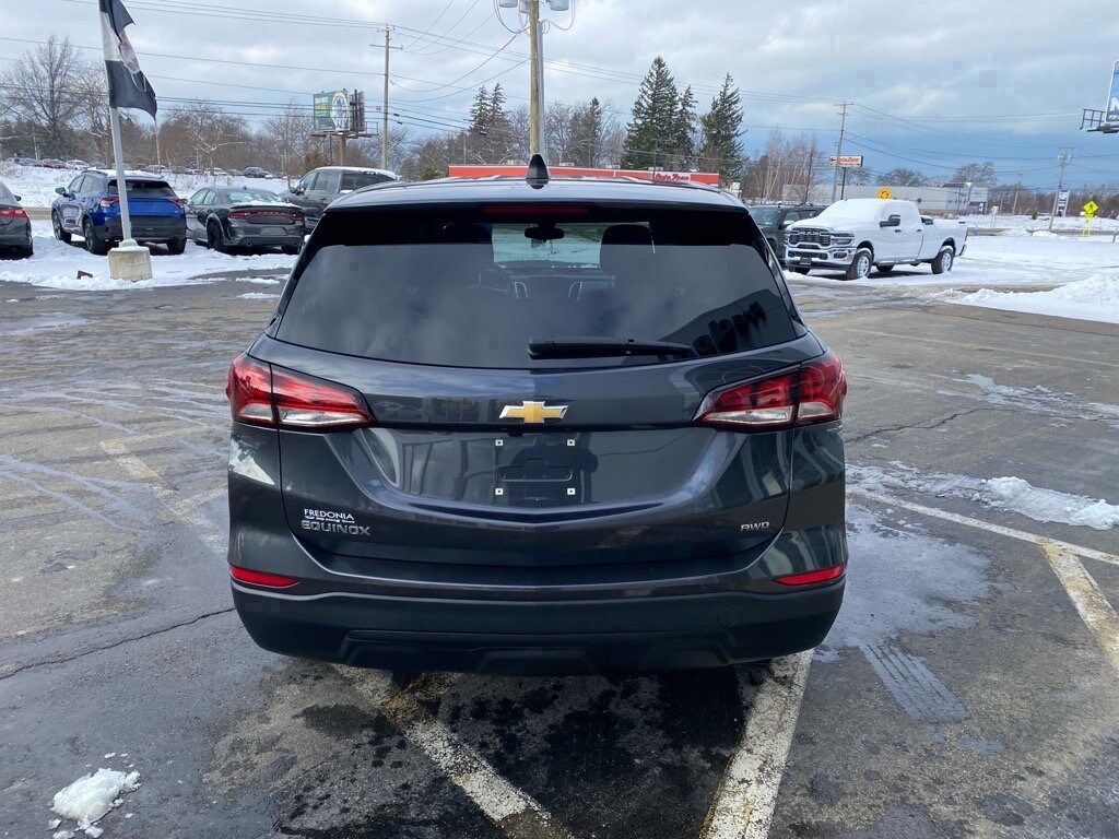 Used 2022 Chevrolet Equinox LS AWD LS w/1LS