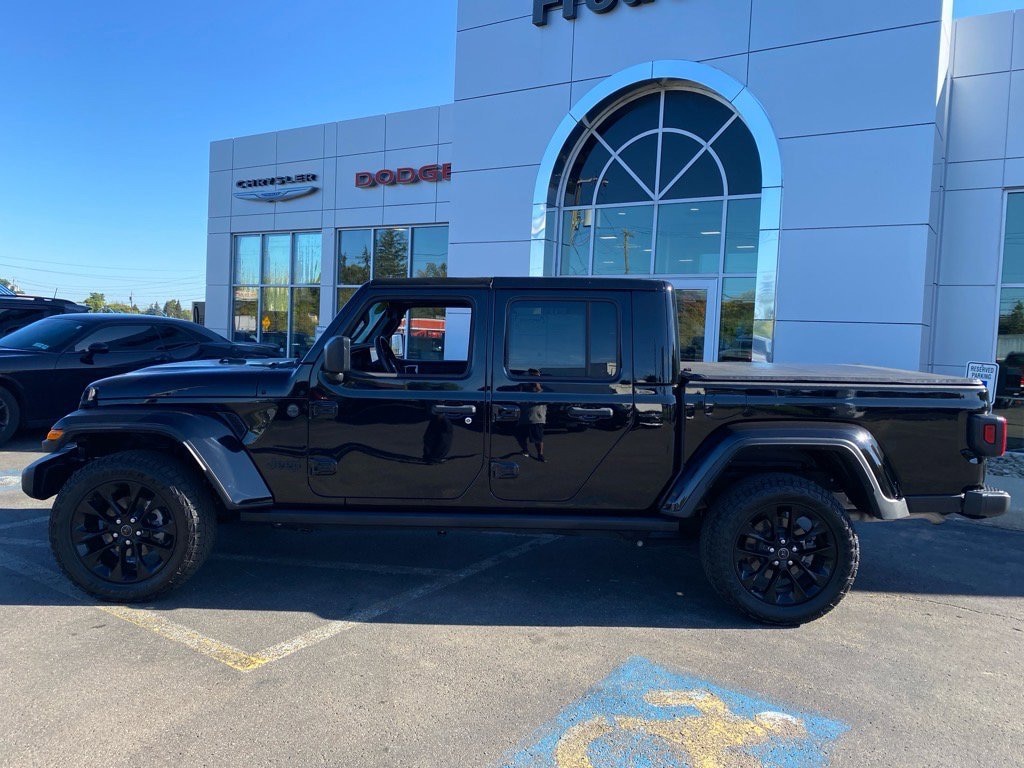 Used 2024 Jeep Gladiator Nighthawk Nighthawk 4x4