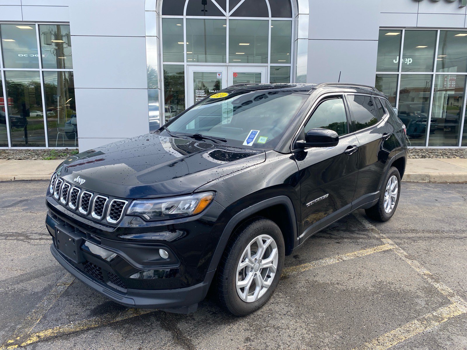 Used 2024 Jeep Compass Latitude with VIN 3C4NJDBN0RT116978 for sale in Fredonia, NY