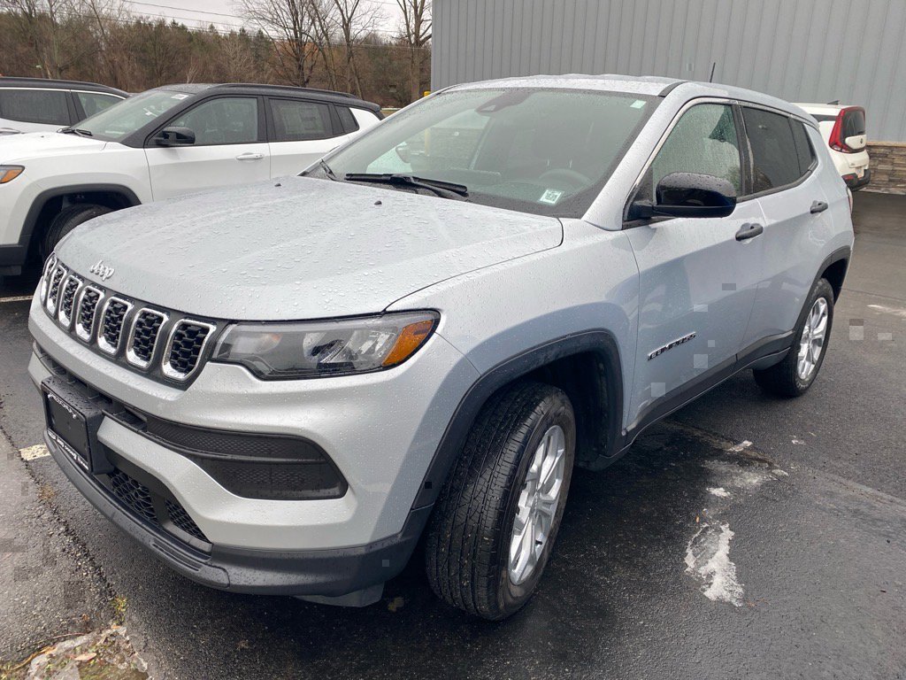 2024 Jeep Compass Sport's photo
