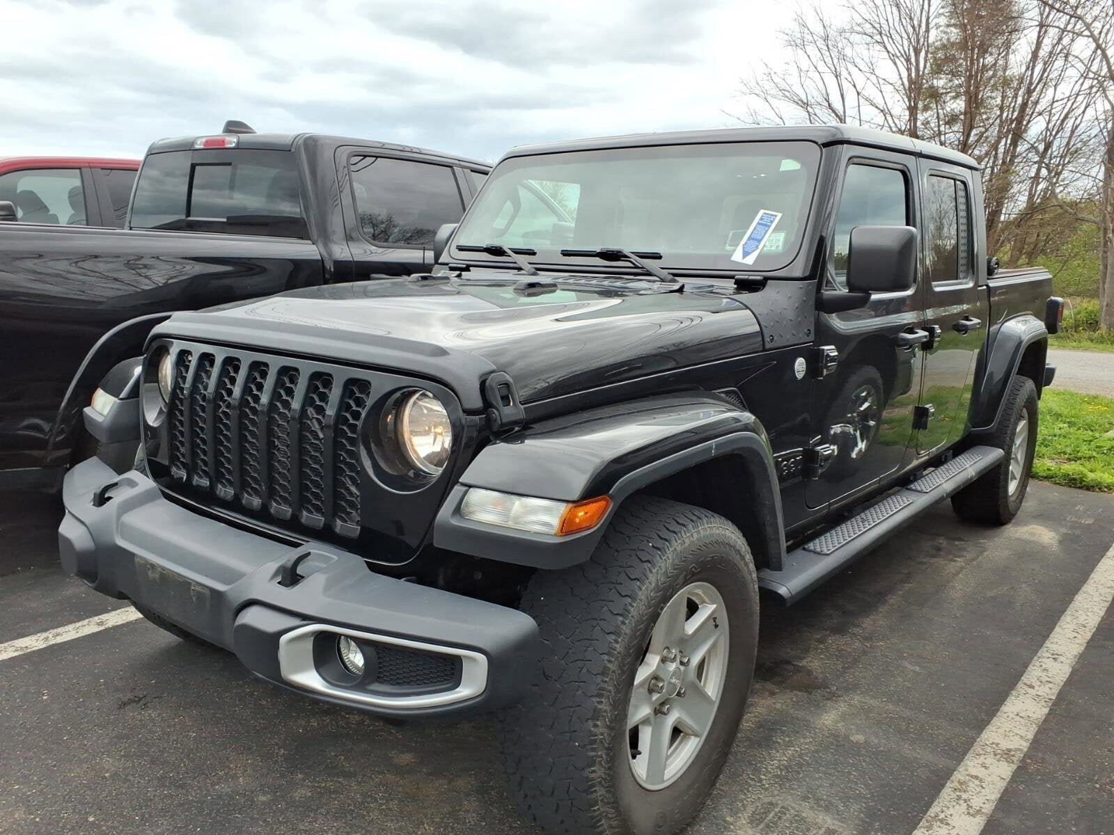 2020 Jeep Gladiator Sport S's photo