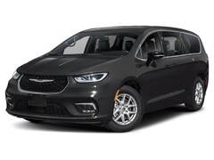 2025 Chrysler Pacifica Select Passenger Van in Fredonia