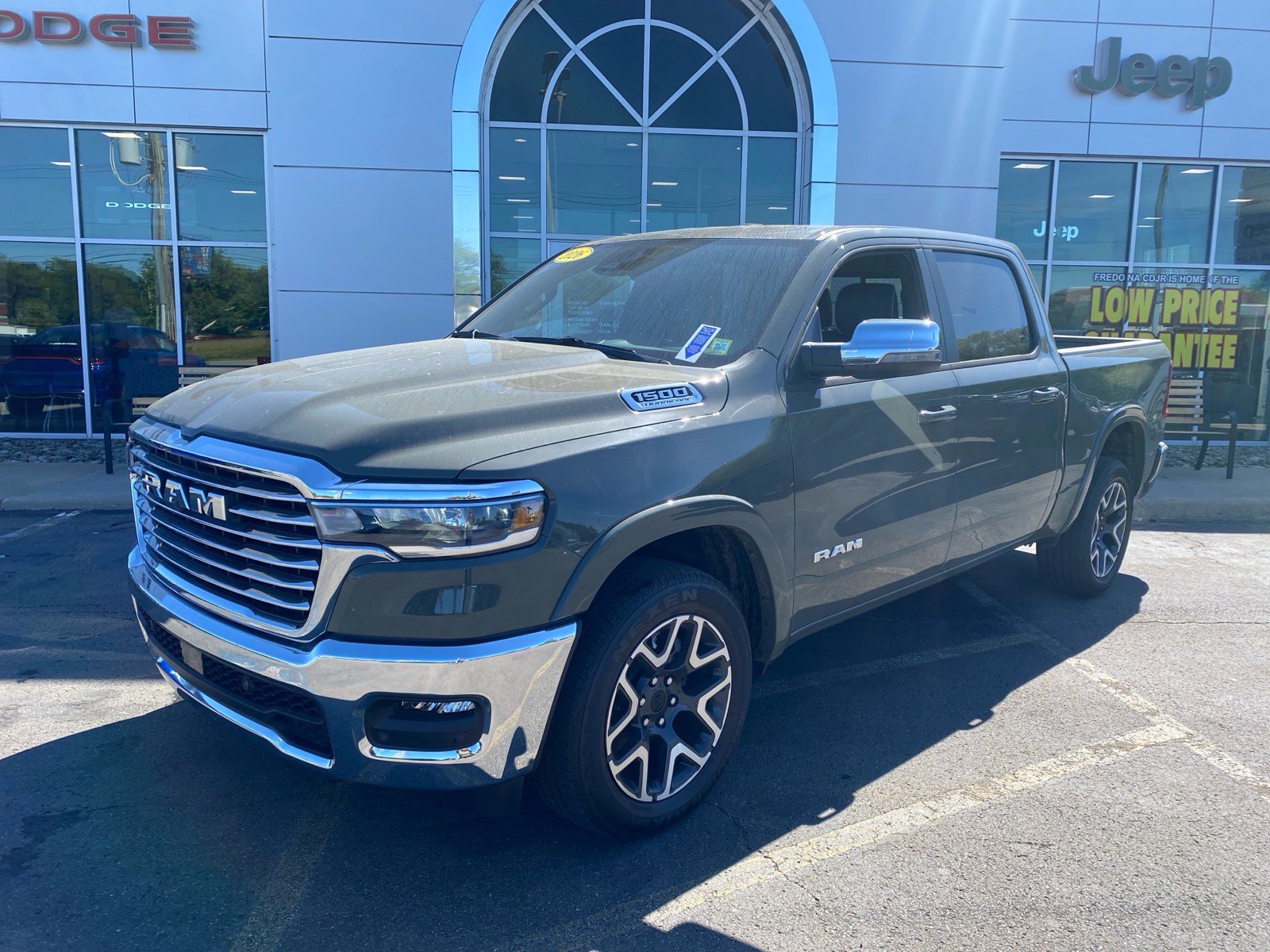 2026 RAM 1500 Laramie 4x4 Crew Cab 5'7's photo