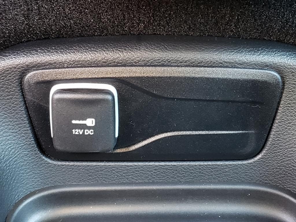 2026 Chrysler Voyager LX - Photo 22