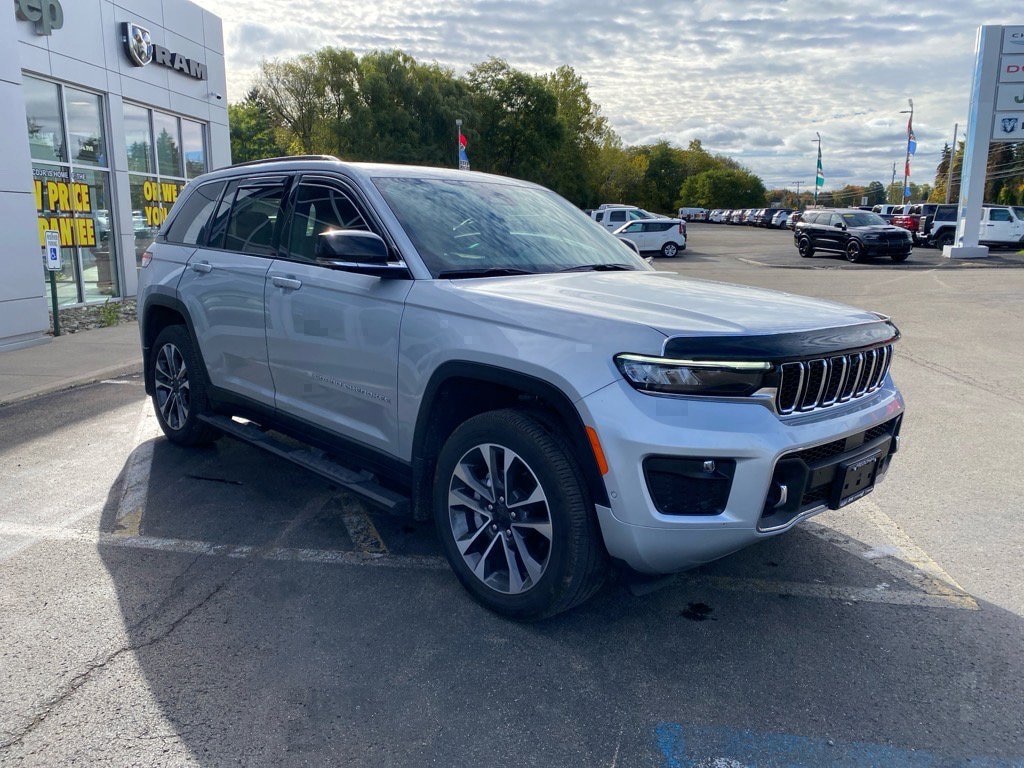 Used 2024 Jeep Grand Cherokee Overland Overland 4x4