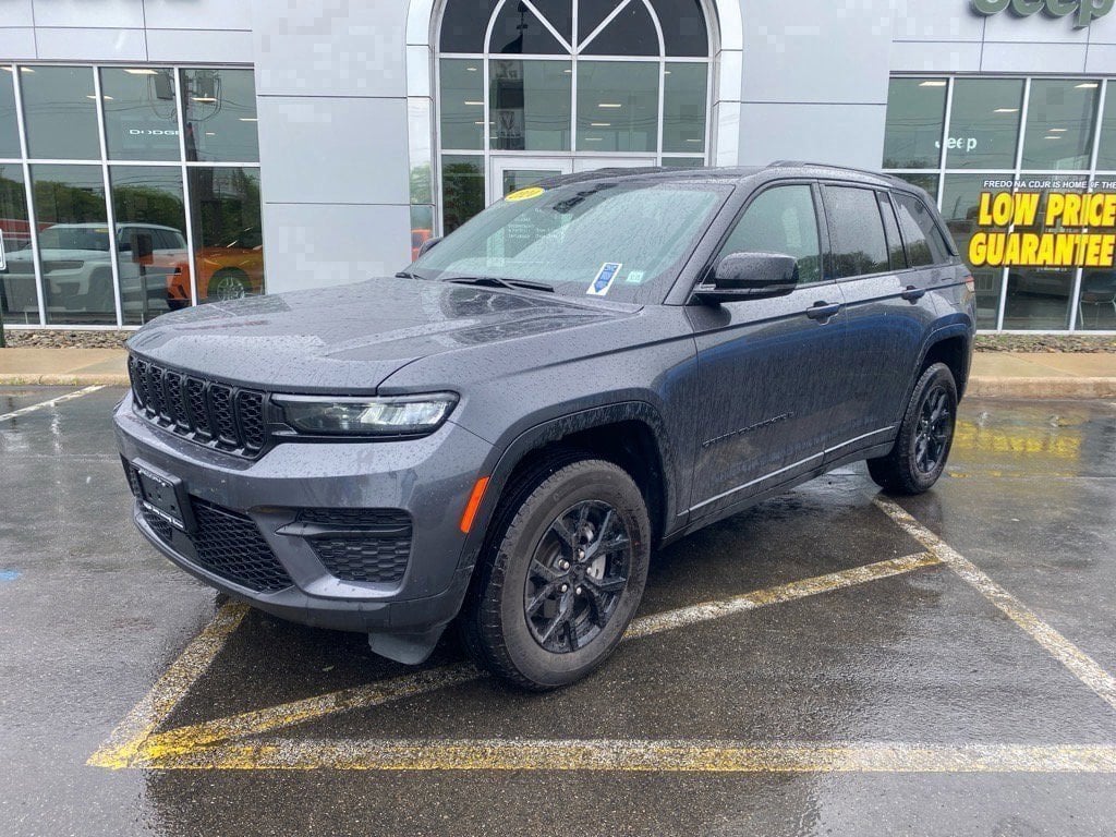Used 2024 Jeep Grand Cherokee Altitude X Altitude X 4x4