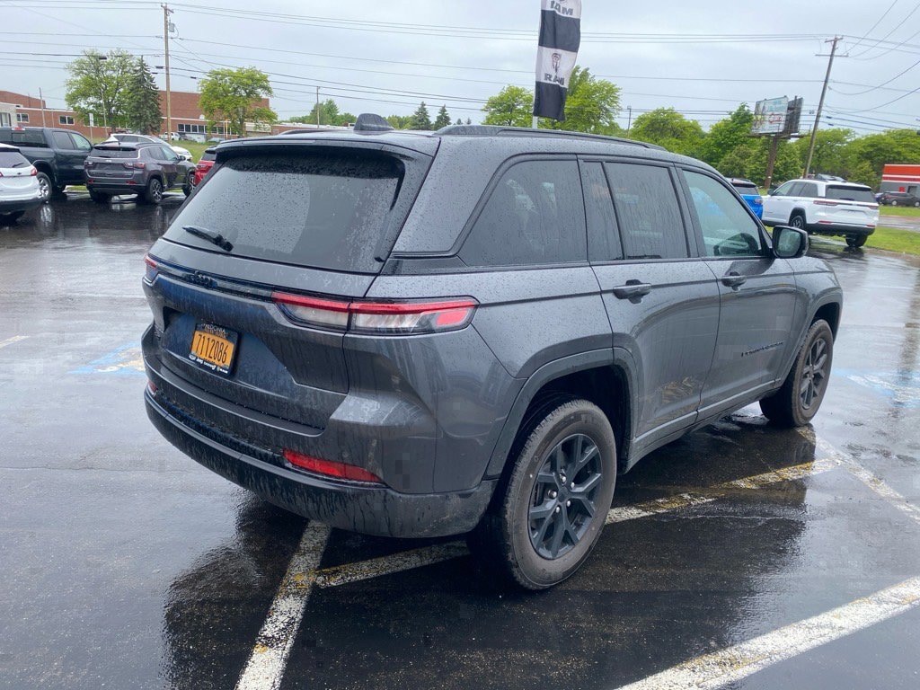 Used 2024 Jeep Grand Cherokee Altitude X Altitude X 4x4