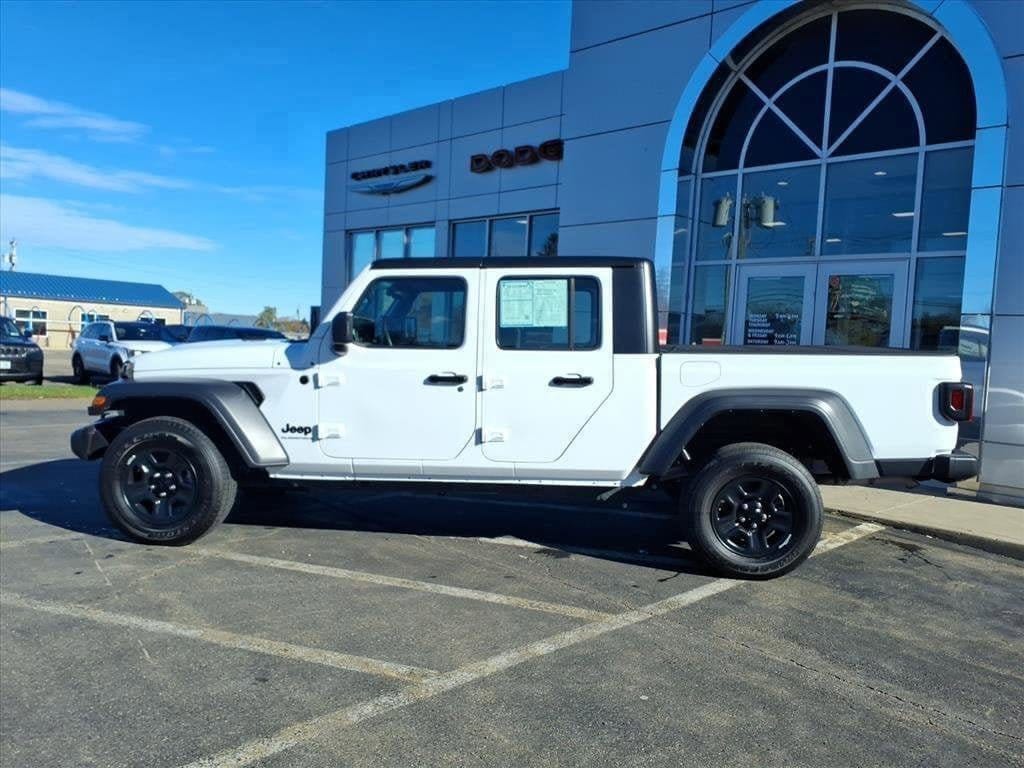 Used 2024 Jeep Gladiator Sport Sport 4x4