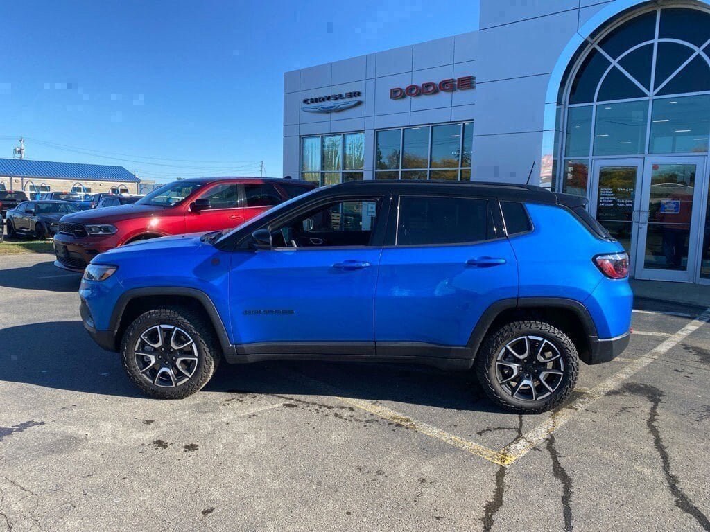 Used 2024 Jeep Compass Trailhawk Trailhawk 4x4