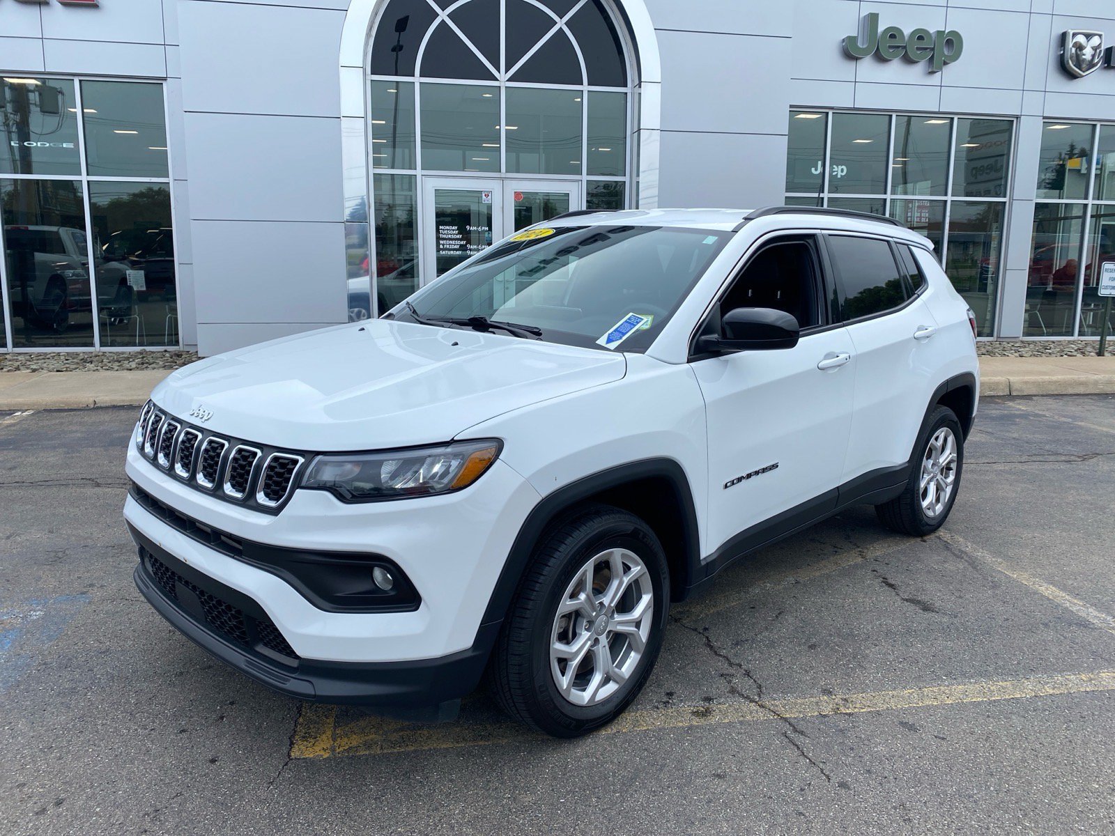 Used 2024 Jeep Compass Latitude with VIN 3C4NJDBN4RT117079 for sale in Fredonia, NY