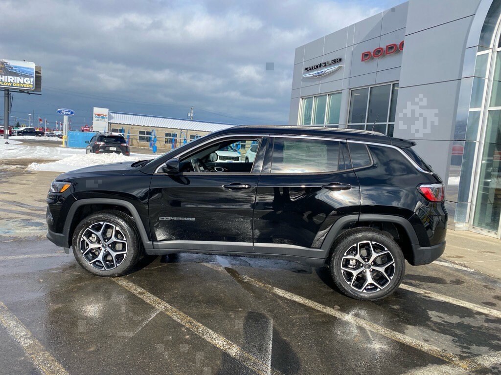 Used 2025 Jeep Compass Limited Limited 4x4
