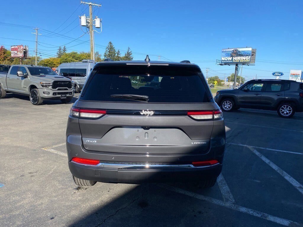 Used 2025 Jeep Grand Cherokee Laredo X Laredo X 4x4