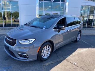 2025 Chrysler Pacifica Select Select FWD For Sale in Fredonia NY