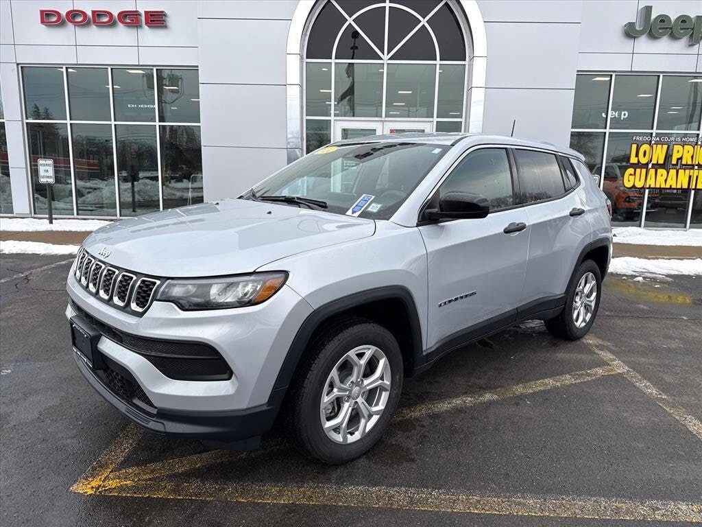 2024 Jeep Compass Sport's photo