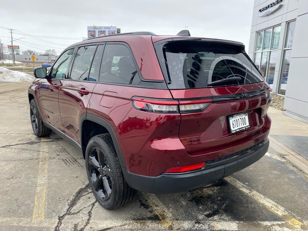 Used 2025 Jeep Grand Cherokee Altitude X Altitude X 4x4