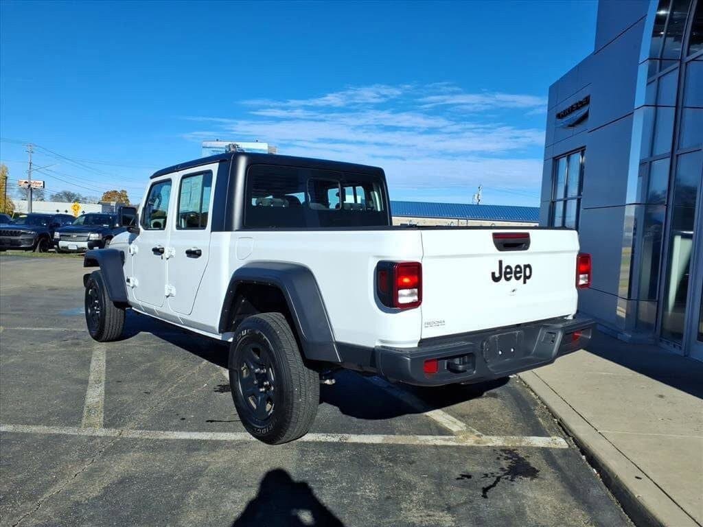 Used 2024 Jeep Gladiator Sport Sport 4x4