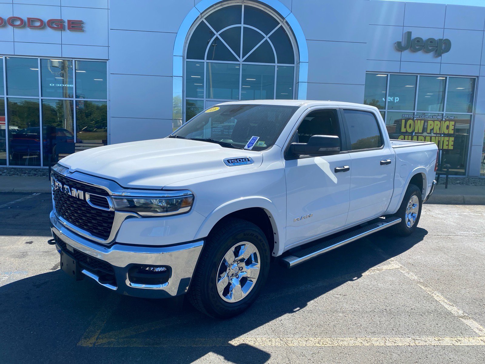 2026 RAM 1500 Big Horn/Lone Star 4x4 Crew Cab 5'7's photo