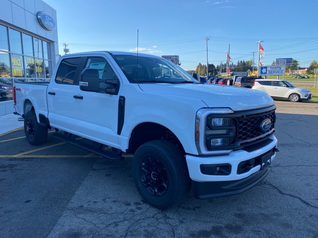 2026 Ford F-250 XL photo 4