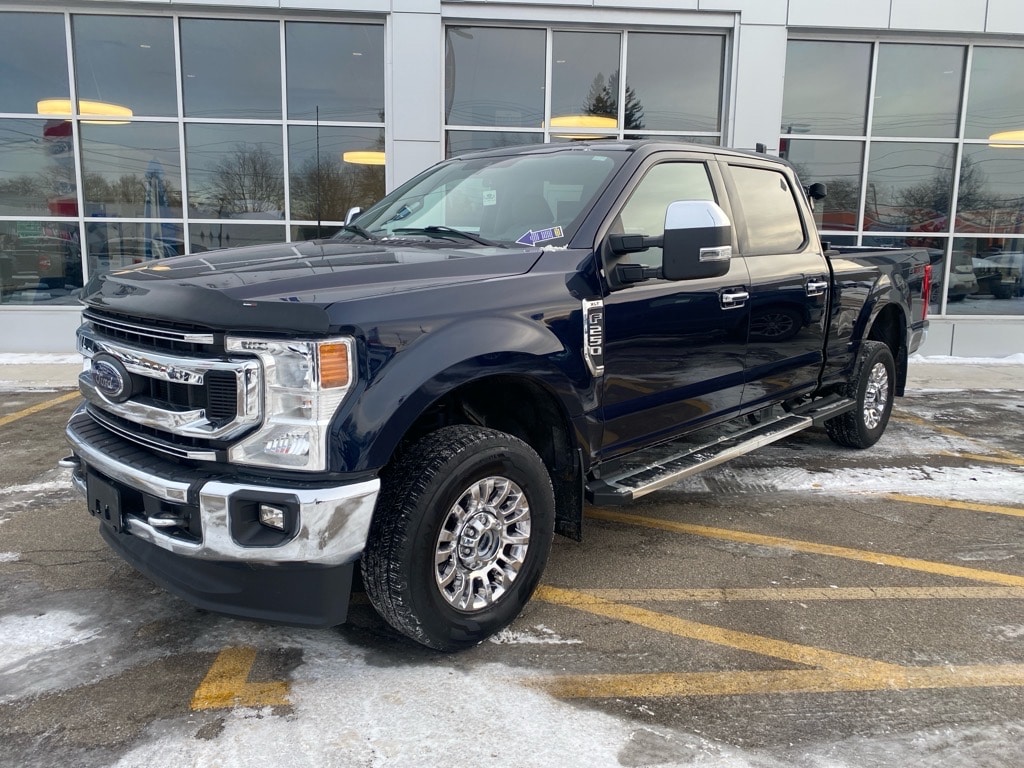 2022 Ford F-250 Super Duty XLT's photo