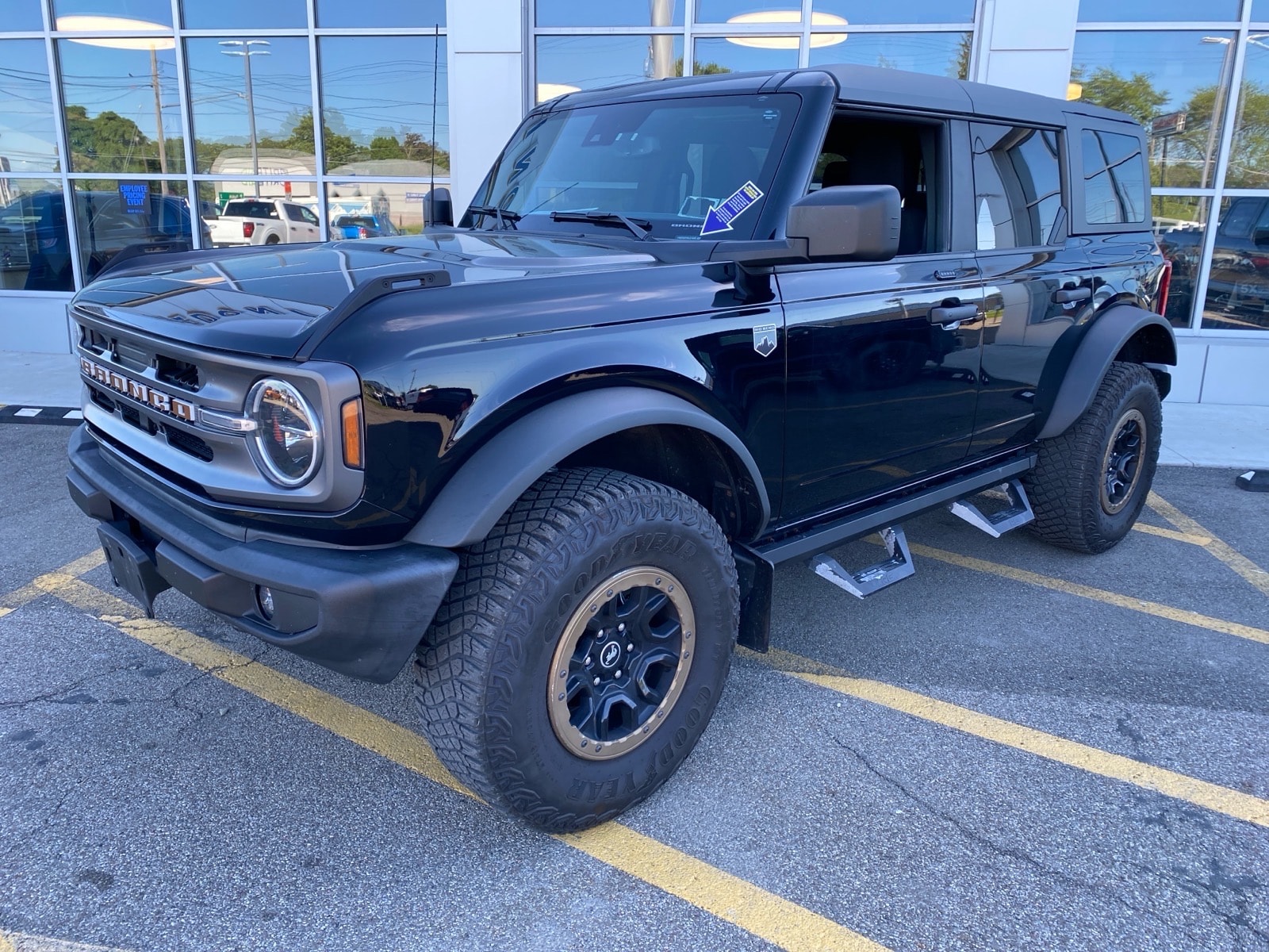 2022 Ford Bronco Big Bend Mid (222A) Adv. 4x4's photo