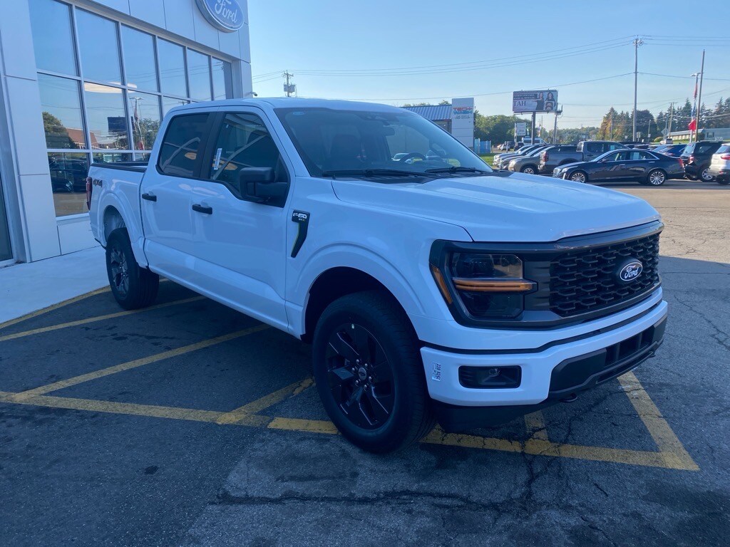 2025 Ford F-150 STX photo 4