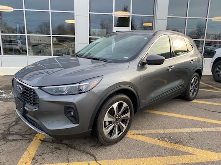 2025 Ford Escape Platinum SUV