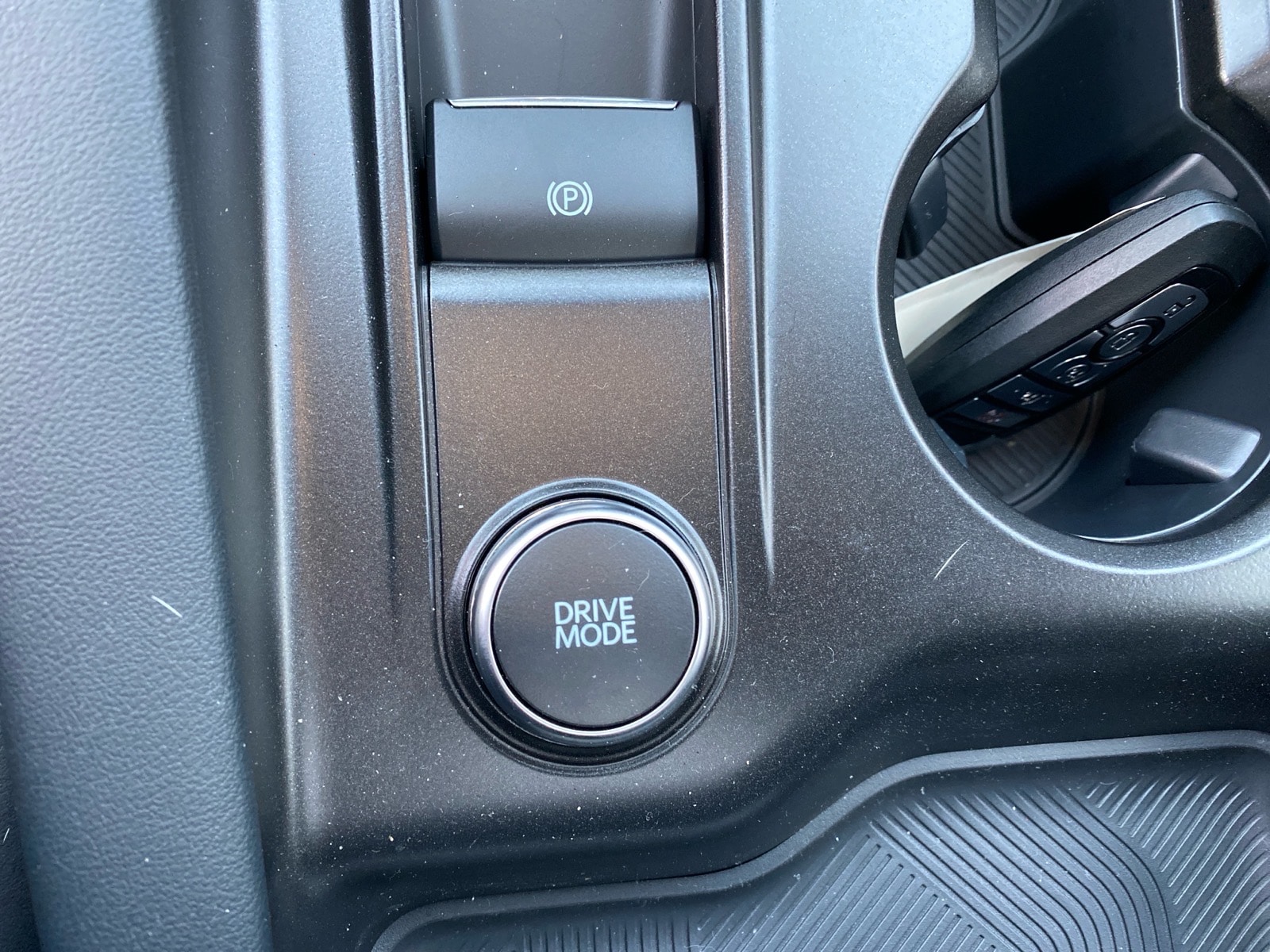 2026 Ford Explorer ST - Photo 10