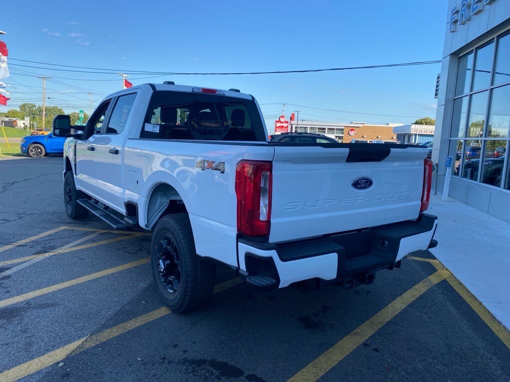 2026 Ford F-250 XL photo 2