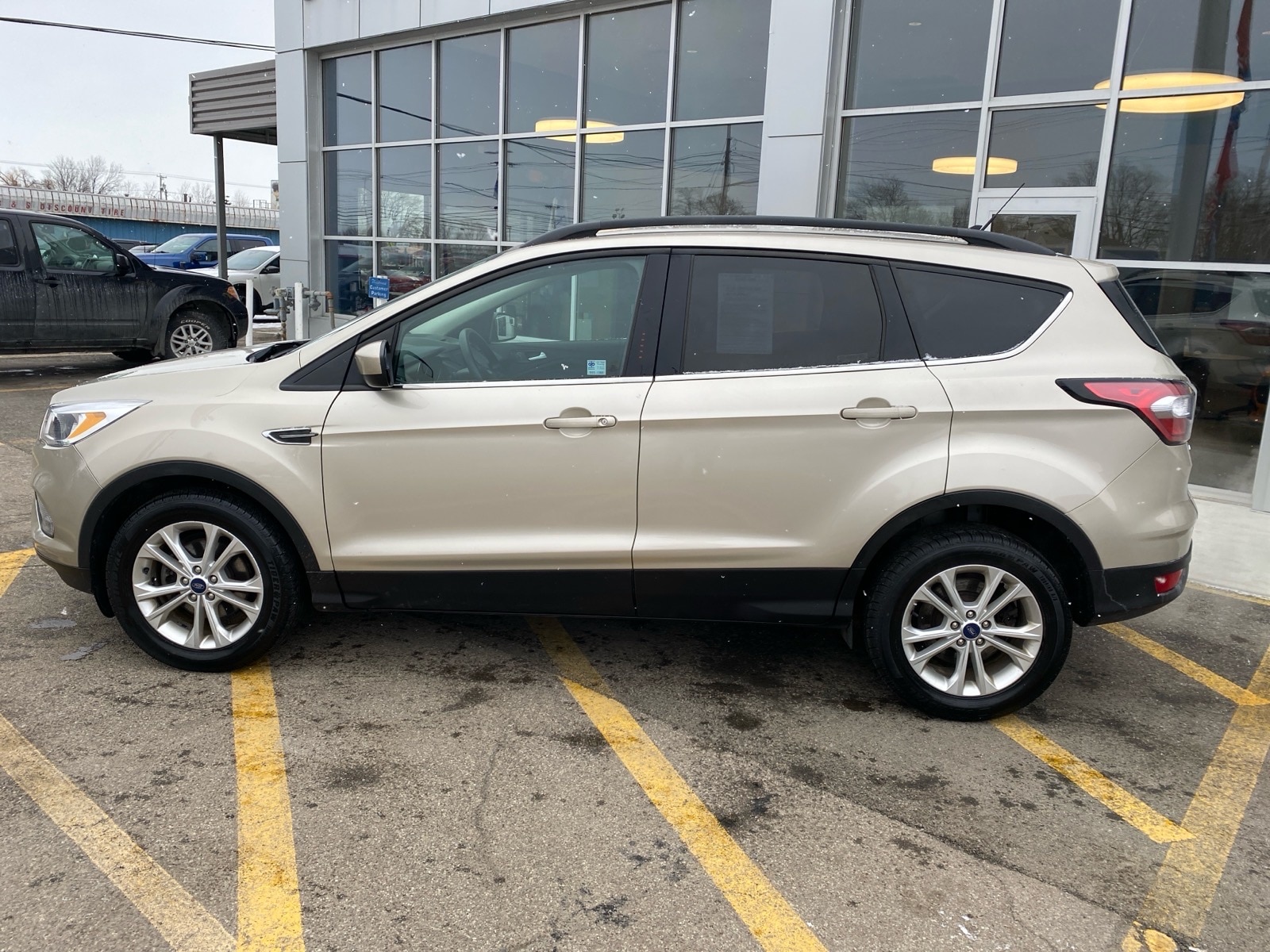 Used 2018 Ford Escape SE with VIN 1FMCU0GD5JUD16901 for sale in Fredonia, NY
