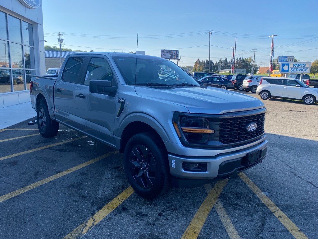 2025 Ford F-150 STX photo 4
