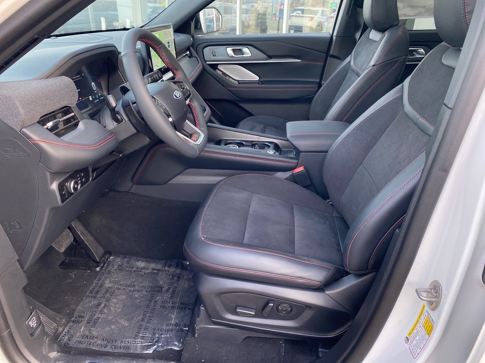 2026 Ford Explorer ST - Photo 6