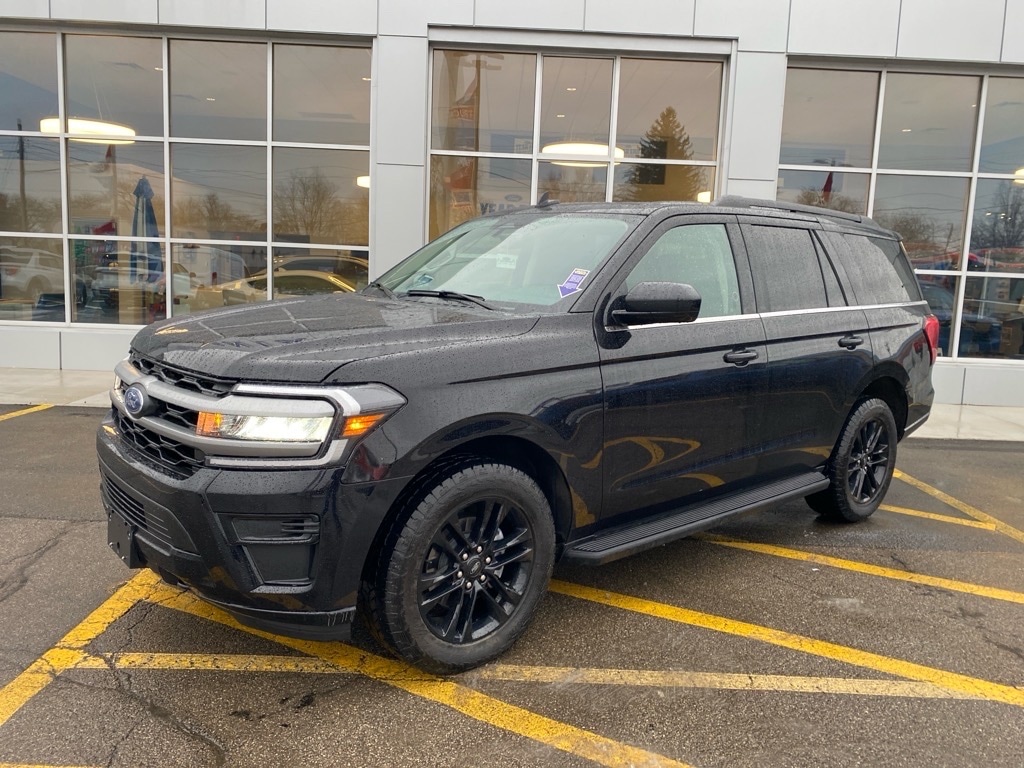 2024 Ford Expedition XLT's photo