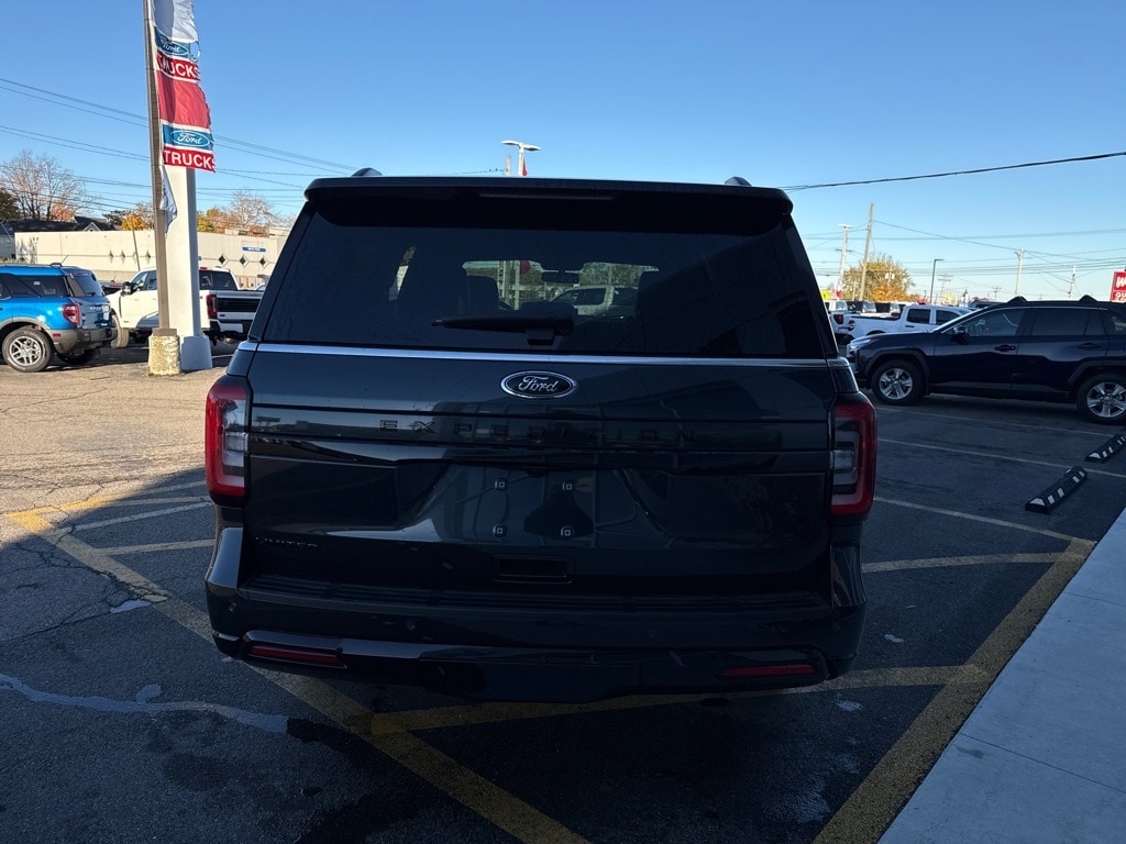 Used 2024 Ford Expedition Limited SUV