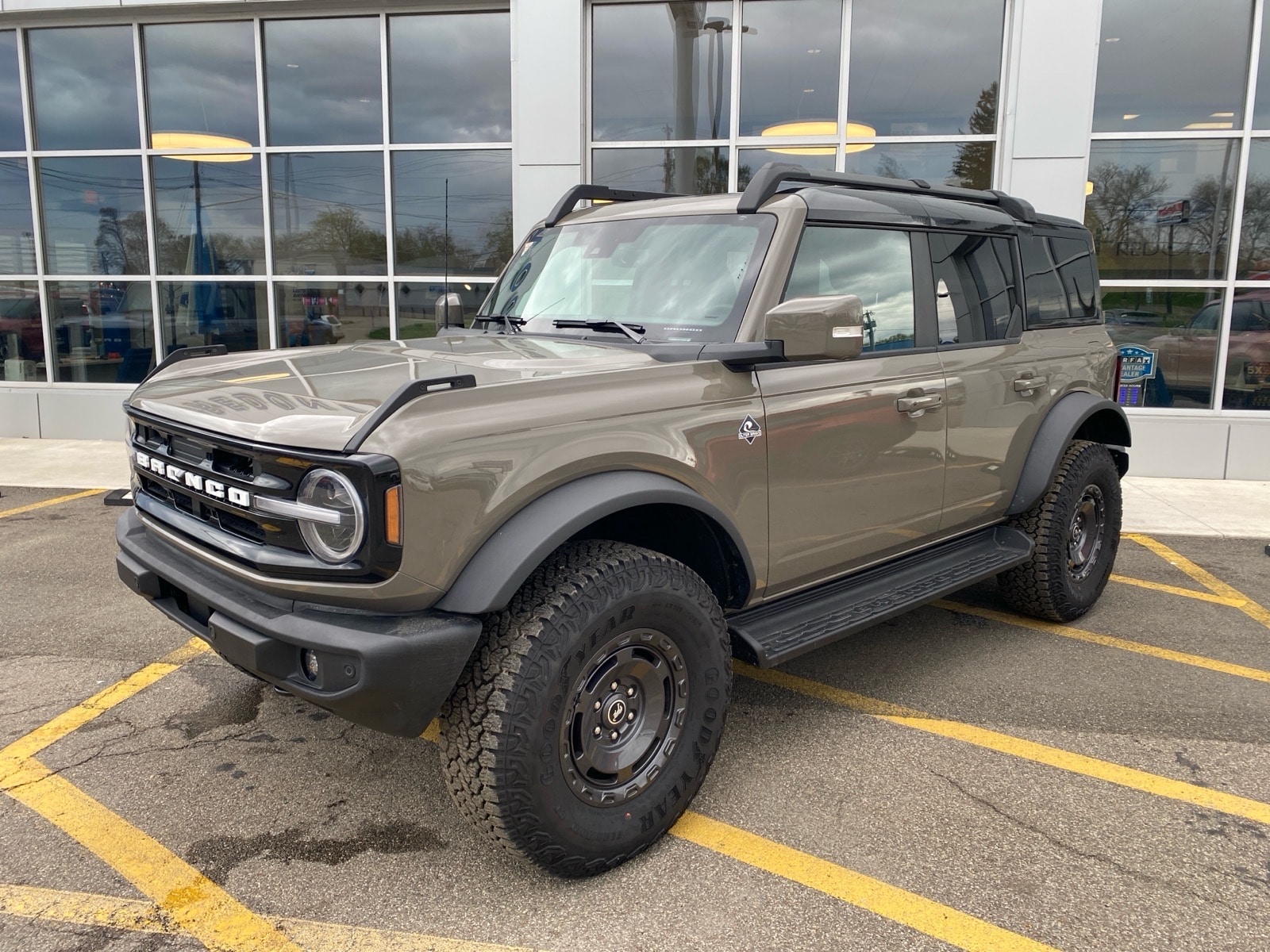 2025 Ford Bronco Outer Banks 4x4's photo