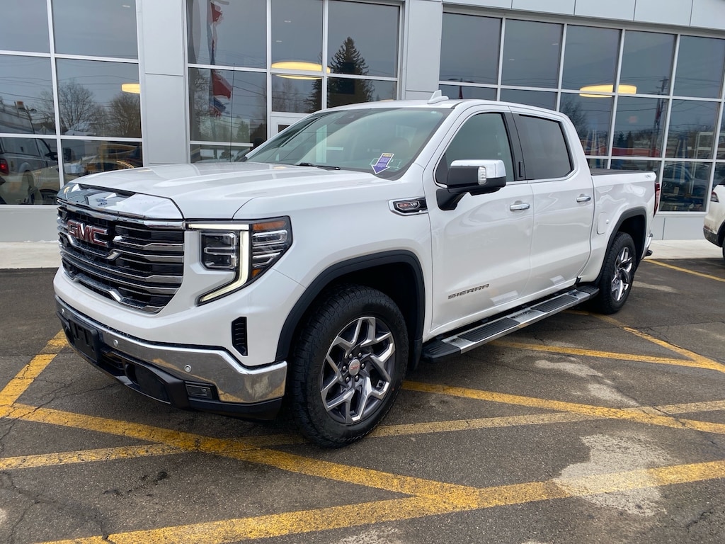 Used 2022 GMC Sierra 1500 SLT Truck Crew Cab