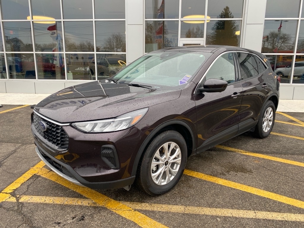 2023 Ford Escape Active's photo