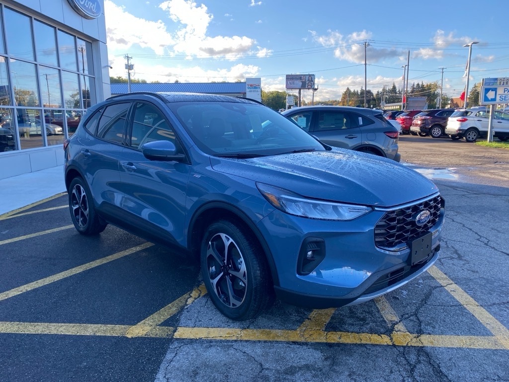 New 2025 Ford Escape ST-Line Select SUV