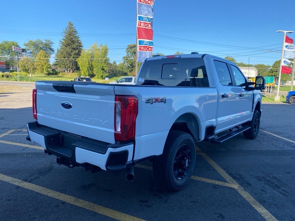2026 Ford F-250 XL photo 3