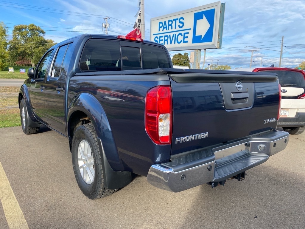 Used 2016 Nissan Frontier SV Truck Crew Cab