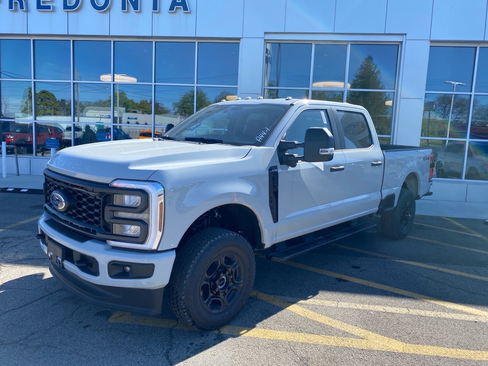 2026 Ford F-250 XL 4x4 Crew Cab 6-3/4' Box's photo