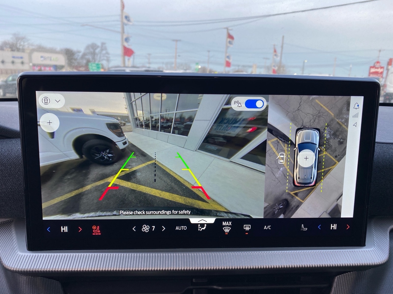 2026 Ford Explorer ST - Photo 13