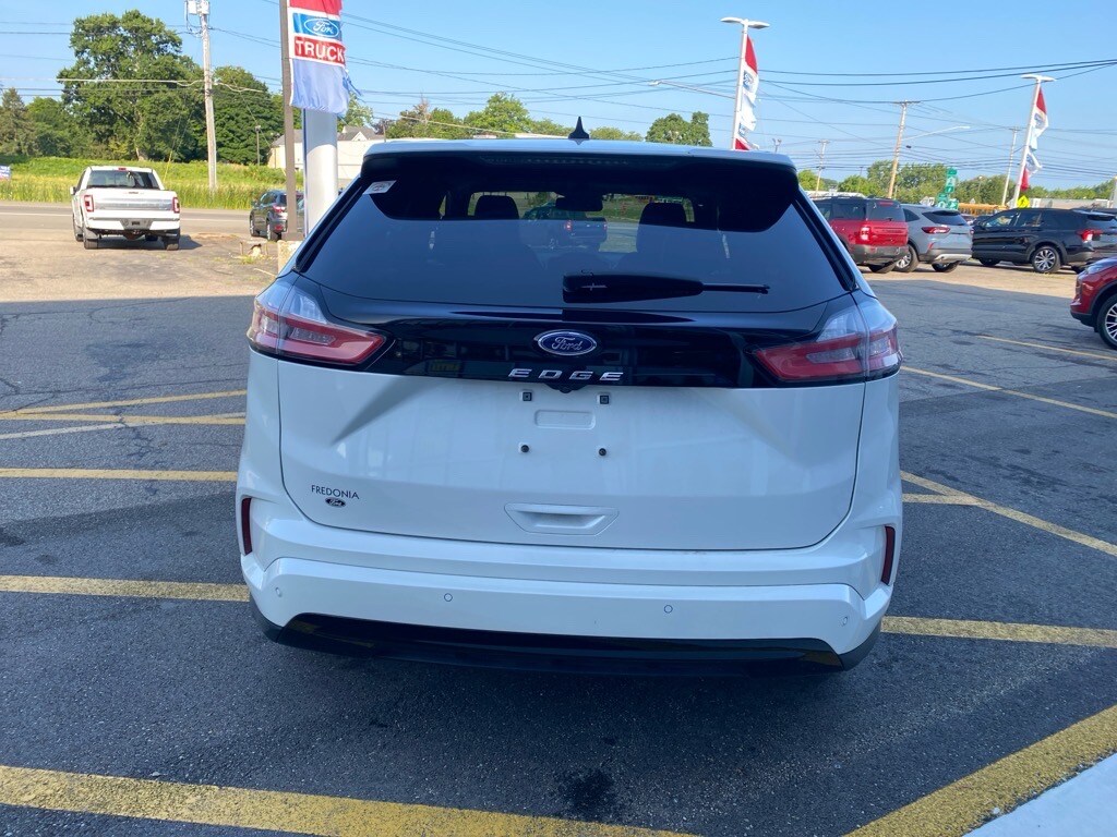 2023 Ford Edge ST-Line photo 4